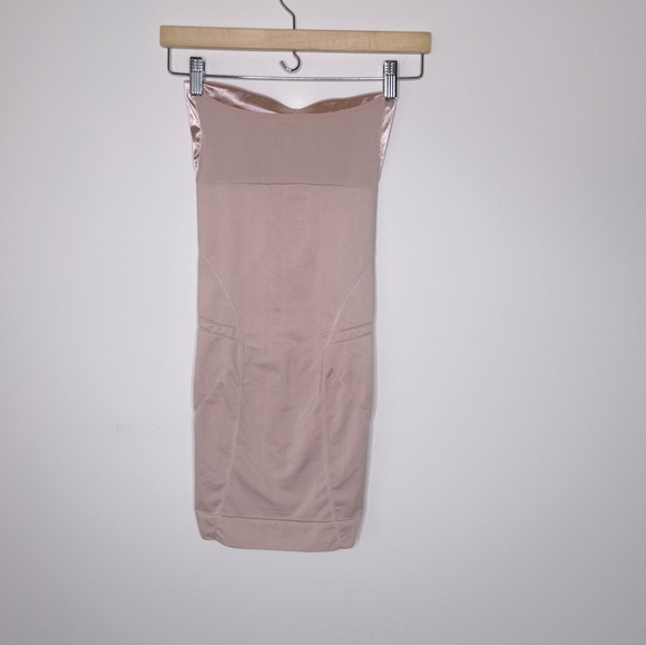 Spanx Slimmer & Shine Strapless Slip Shimmer Nude Champagne wedding date night - Picture 8 of 12